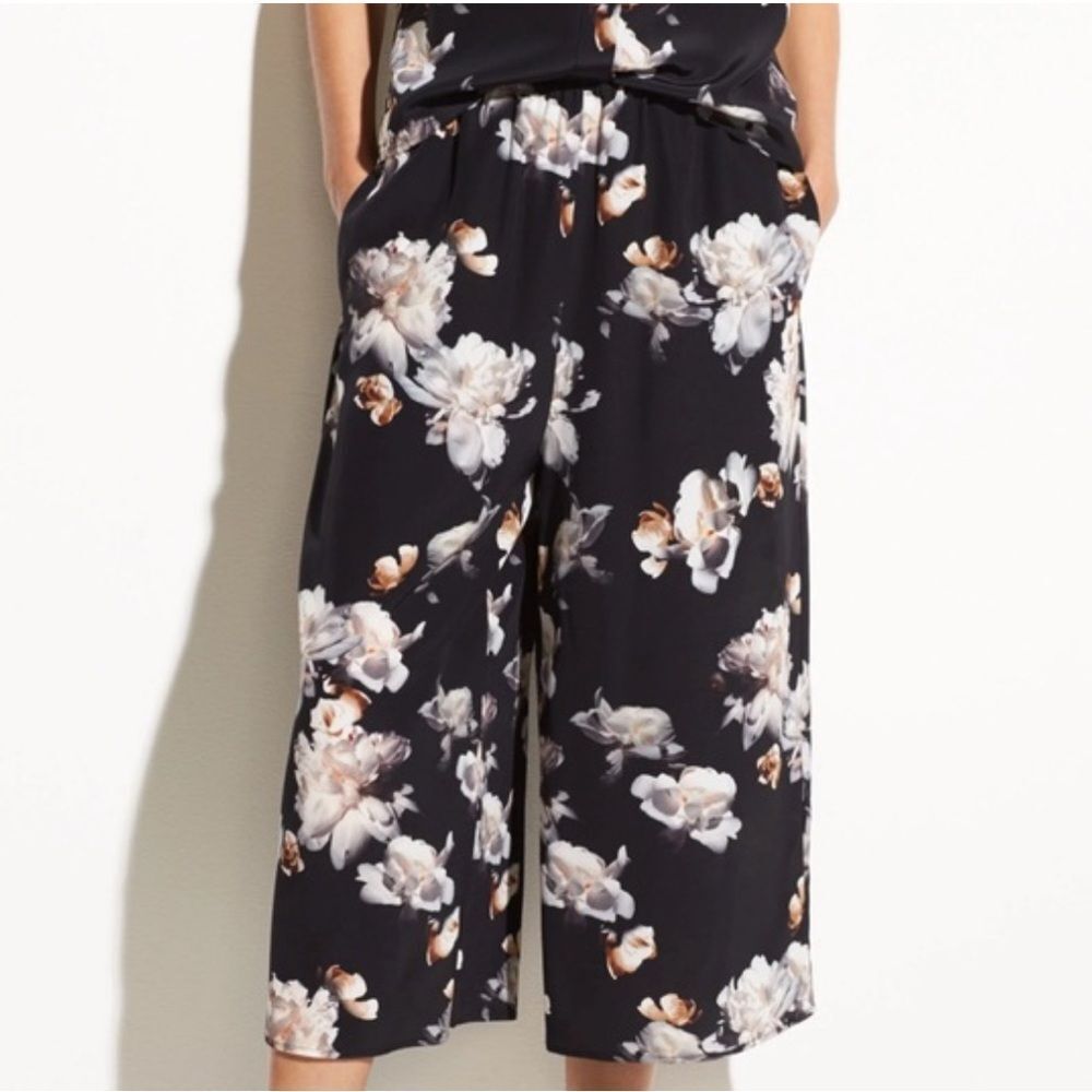 Vince Peony Print Silk Culottes in black XXS